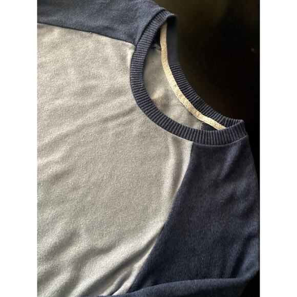 CUDDL DUDS Blue Two-Toned Jersey Knit Sweater w/Pocket sz L - Picture 2 of 10